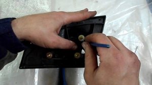 Отломилось зеркало Toyota Corolla.  Способ восстановления.