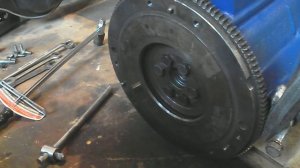 СТЫКОВКА КПП ВАЗ КЛАССИКИ С МОТОРОМ ВАЗ 2112 ( часть 2 )