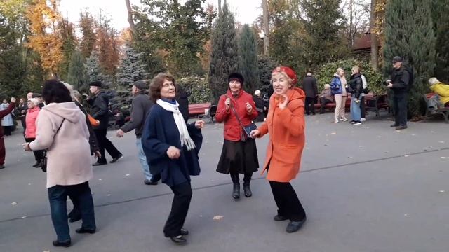 Он будет мой, мой ,ни шагу налево!!!??Танцы в парке Горького!!!??Харьков 2021 смотреть онлайн