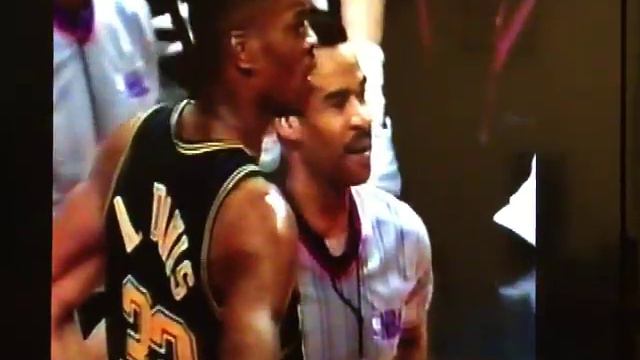 Dennis Rodman vs Antonio Davis смотреть онлайн