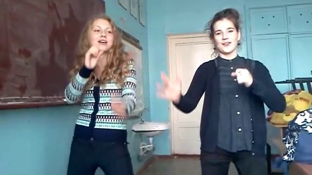 У губ твоих конфетных конфетный вкус:) смотреть онлайн