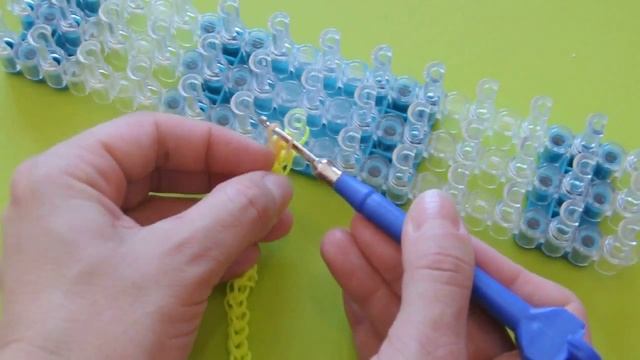 ❤Браслет из резинок. Венеция. Как сплести из резиночек браслетик Rainbow Loom №202❤ смотреть онлайн