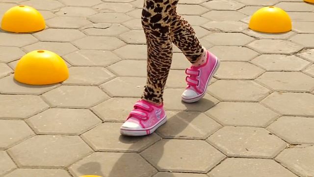 Самые необычные кружки и секции презентовали на площади Ленина смотреть онлайн