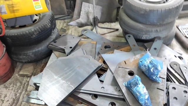 Как собирается погрузчик. Сравнение лазер и плазма. смотреть онлайн