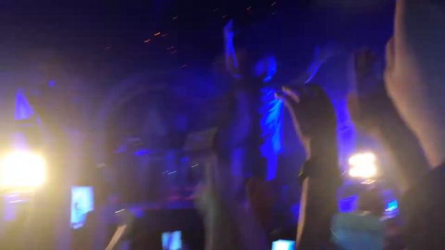 Макс Корж-Не выдумывай(7 марта-Харьков) смотреть онлайн