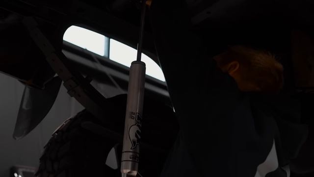 CLEAN 2004 Silverado 1500 Gets A 4.5 Inch Lift! смотреть онлайн