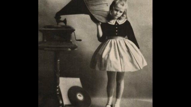 78 rpm - Amelita Galli Curci - Parla смотреть онлайн