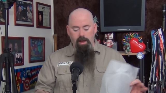 How to Make a Microphone Pop Filter смотреть онлайн