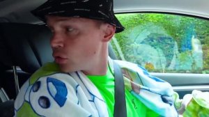 Катя и Макс их развлечения