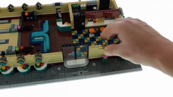 LEGO 910013 Retro Bowling Alley - LEGO Speed Build Review - Bricklink Designer Program