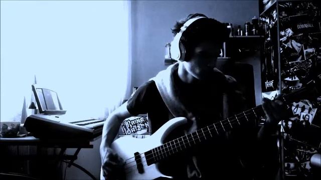 Limp Bizkit- Behind blue eyes (bass cover) смотреть онлайн