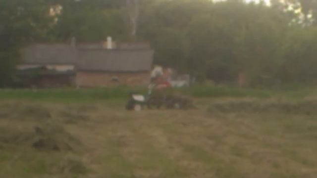 мотоблоком Нева убираем сено