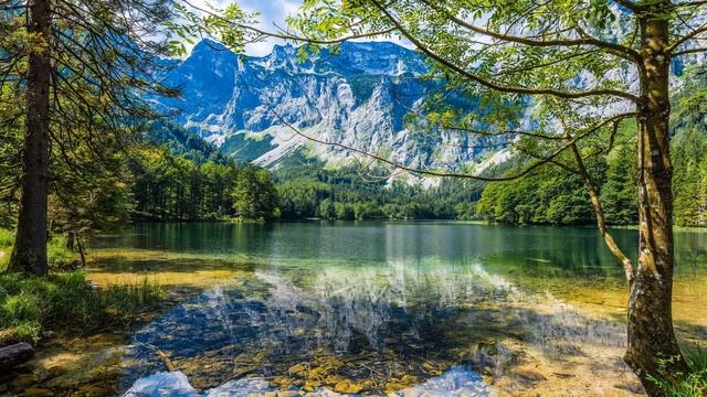 Расслабляющая инструментальная музыка! Ты точно расслабишься! Звуки фортепиано смотреть онлайн