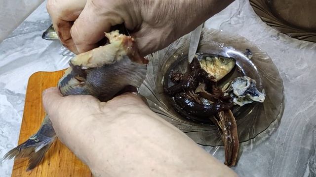 КАК почистить СЕЛЕДКУ. БЫСТРО И ПРАВИЛЬНО. смотреть онлайн