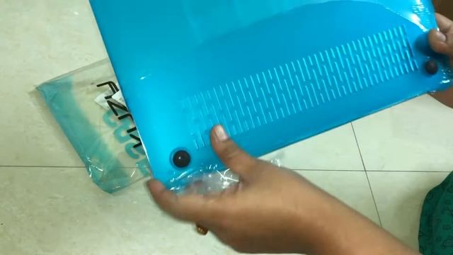 Kuzy R3 13-inch Rubberized Hard Case Cover For Apple MacBook Air (Aqua) Unboxing