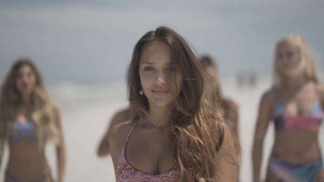 Navai, Bahh Tee - НЕ ПРИМУ И ДАРОМ смотреть онлайн