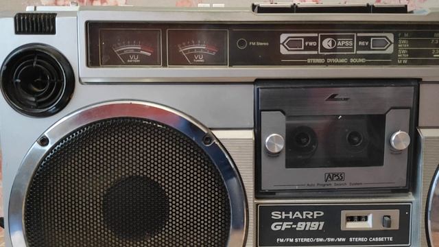 Улов с "барахолки", кассеты "Протон", "Scotch", "TDK", плеер "AIWA", "Sharp GF-9191" смотреть онлайн