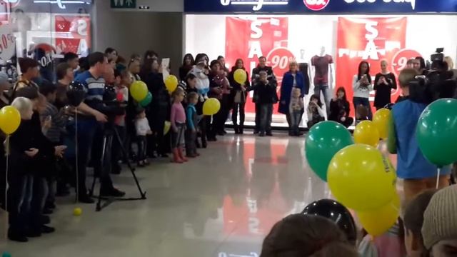 Показ ДОЧКИ СЫНОЧКИ ТЦ ГРИНХАУС . СамСтрой. смотреть онлайн