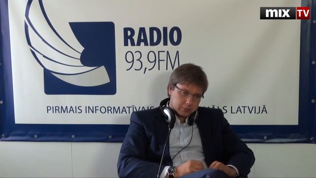 Mix TV: Нил Ушаков на радио Балтком смотреть онлайн