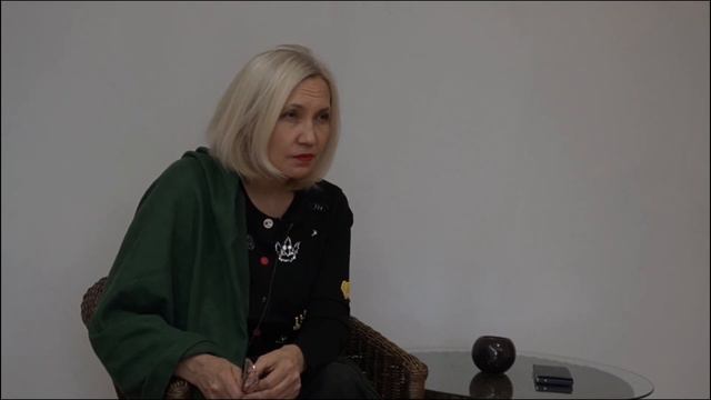 Быть женщиной опасно - Ирина Новак смотреть онлайн