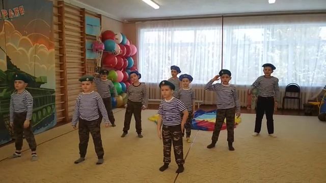 танец ВДВ смотреть онлайн