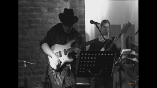 King B. & Layna Shery - When I'm stop crying.wmv смотреть онлайн