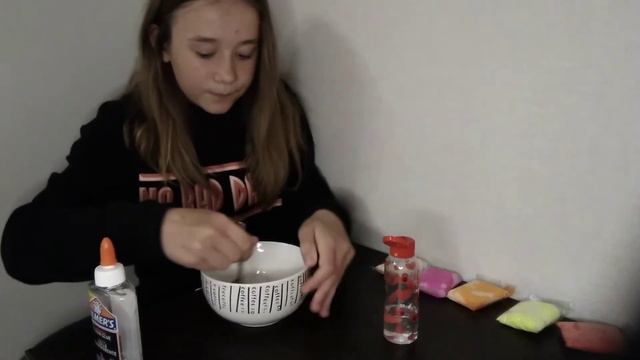 Делаю слайм из клея ELMER'S. Самый лучший клей для слаймов. смотреть онлайн