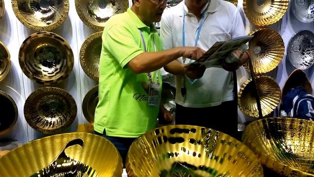 Обзор the 120th Canton Fair Гуанчжоу (умывальники) смотреть онлайн