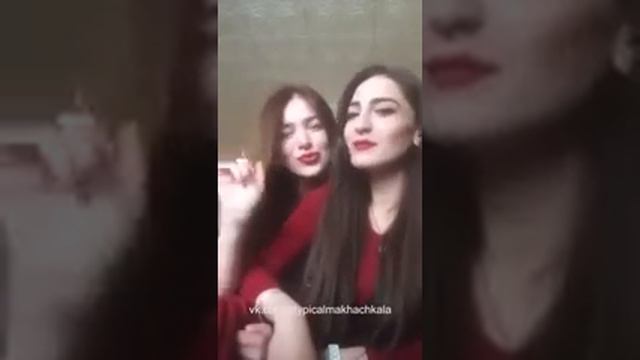 Нетипичная Махачкала КРАСИВЫЕ ДЕВОЧКИ ПОЮТ ОТ ДУ смотреть онлайн
