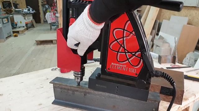 Обзор магнитного электрического сверлильного станка Rotabroach ELEMENT 100 смотреть онлайн
