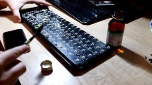 Я ЗАЛИЛ МЕХАНИЧЕСКУЮ КЛАВИАТУРУ (Что делать?)