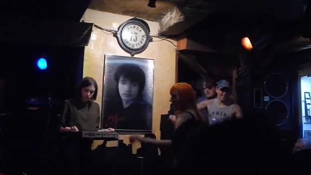 17.06.2017 Никого нет дома - На наших глазах (Клуб Камчатка) смотреть онлайн