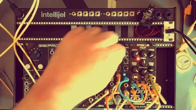 R(h)ythm Lab by Spad Electronic - tribal percussive patch смотреть онлайн