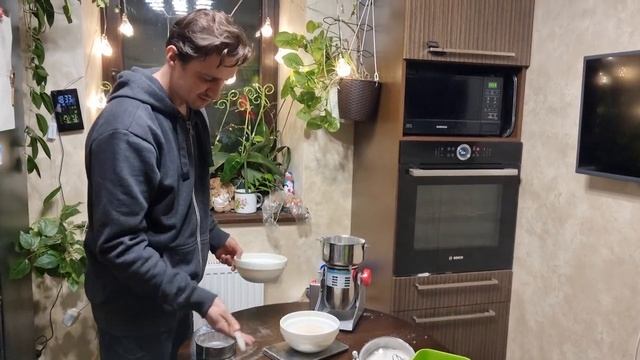 Мини #мельница. Делаем домашний хлеб из своей выращенной пшеницы. смотреть онлайн