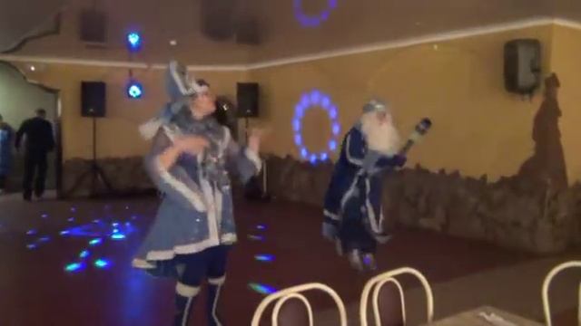 Кадриль от деда мороза смотреть онлайн