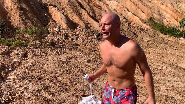 Где все люди???? АНОМАЛИЯ смотреть онлайн