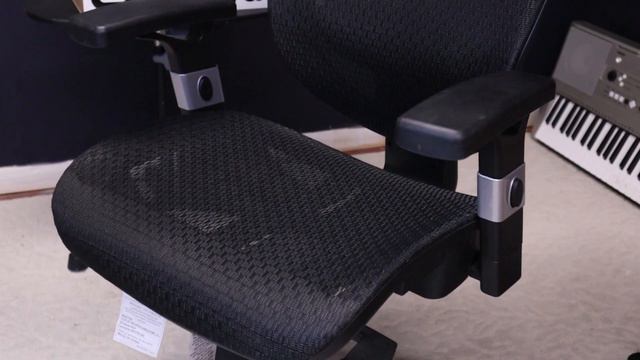 Staples Hyken Mesh Task Chair Review | Worth it 9 Months Later? (2021) смотреть онлайн