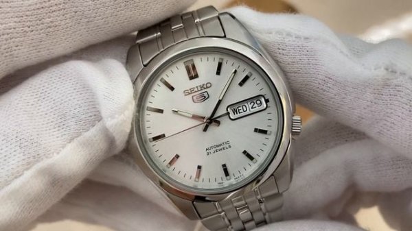Seiko 5 SNK355 REVIEW | Best dressy Seiko 5? Seiko SNKL41 Comparison