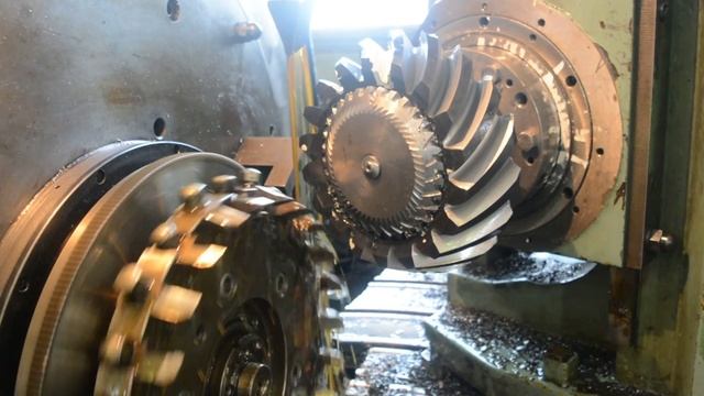 Коническая шестерня m=16 смотреть онлайн