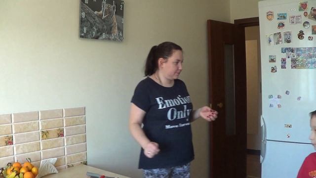 ЗАГОТОВКА ЕДЫ\ВЗГЛЯДЫ НА ЖИЗНЬ\КАКУЮ ДУХОВКУ КУПИТЬ\МОЯ МОРОЗИЛКА\КТО В ГОСТЯХ\РОЛЛЫ смотреть онлайн