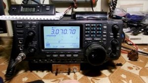 В  эфире "радиохулиганы". Диапазон 3 Мгц.