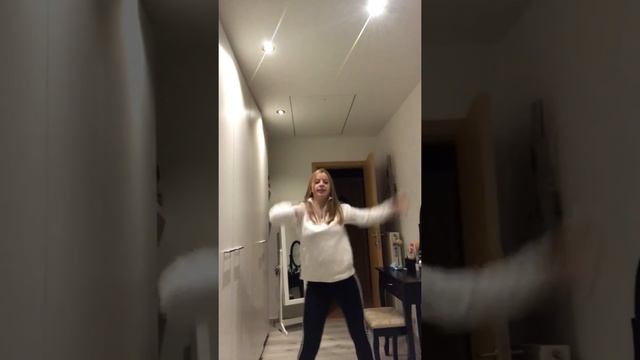 Dansje mini dancers voor Sinterklaas- Pepernoten samba (Frann) смотреть онлайн