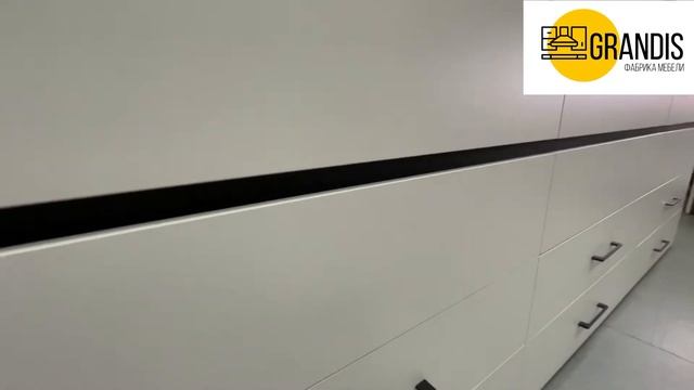 Профиль-ручка GOLA (Гола) на выдвижных ящиках Blum Aventos смотреть онлайн