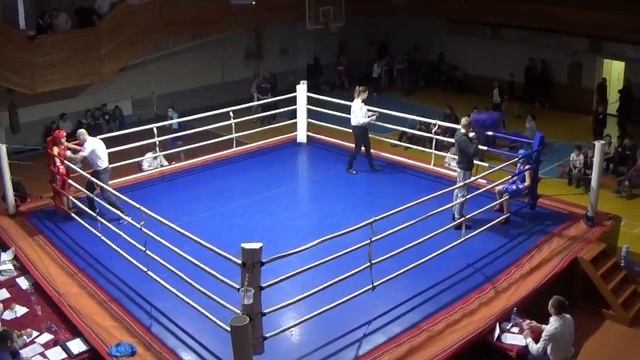 Баркасов Денис 1 бой смотреть онлайн