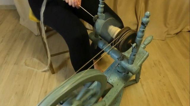 Освоение прялки с ножным приводом смотреть онлайн