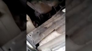 как открыть капот ваз 2114 если слетел тросик