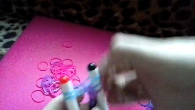 Простое плетение из резиночек + смотреть онлайн