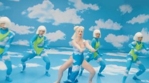 клип песни - Ромашки