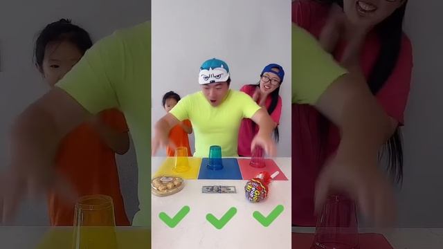 Funny Family Game - Color Challenge is so fun!!! #Funny #PartyGame #challenge #funnyfamily #shorts смотреть онлайн