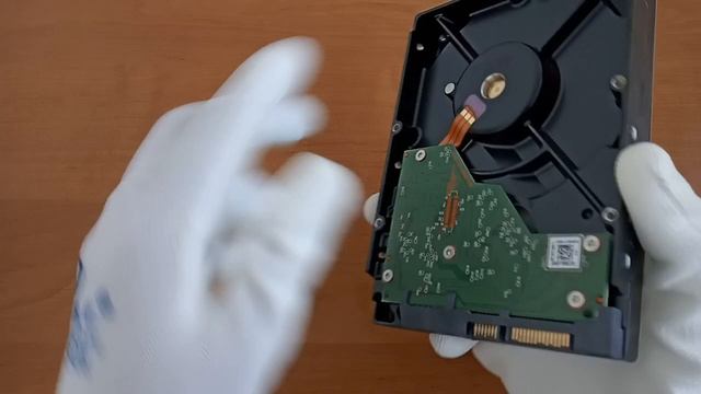 Внешний вид HDD WD Blue 2 ТБ [WD20EZAZ] смотреть онлайн